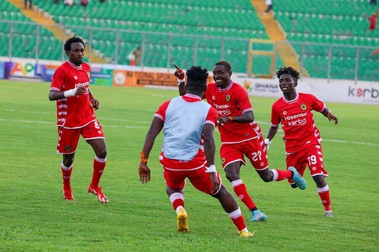 Asante Kotoko players