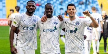 Nicholas Opoku (on the left)