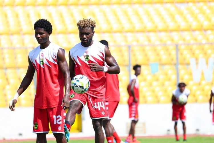 Asante Kotoko players